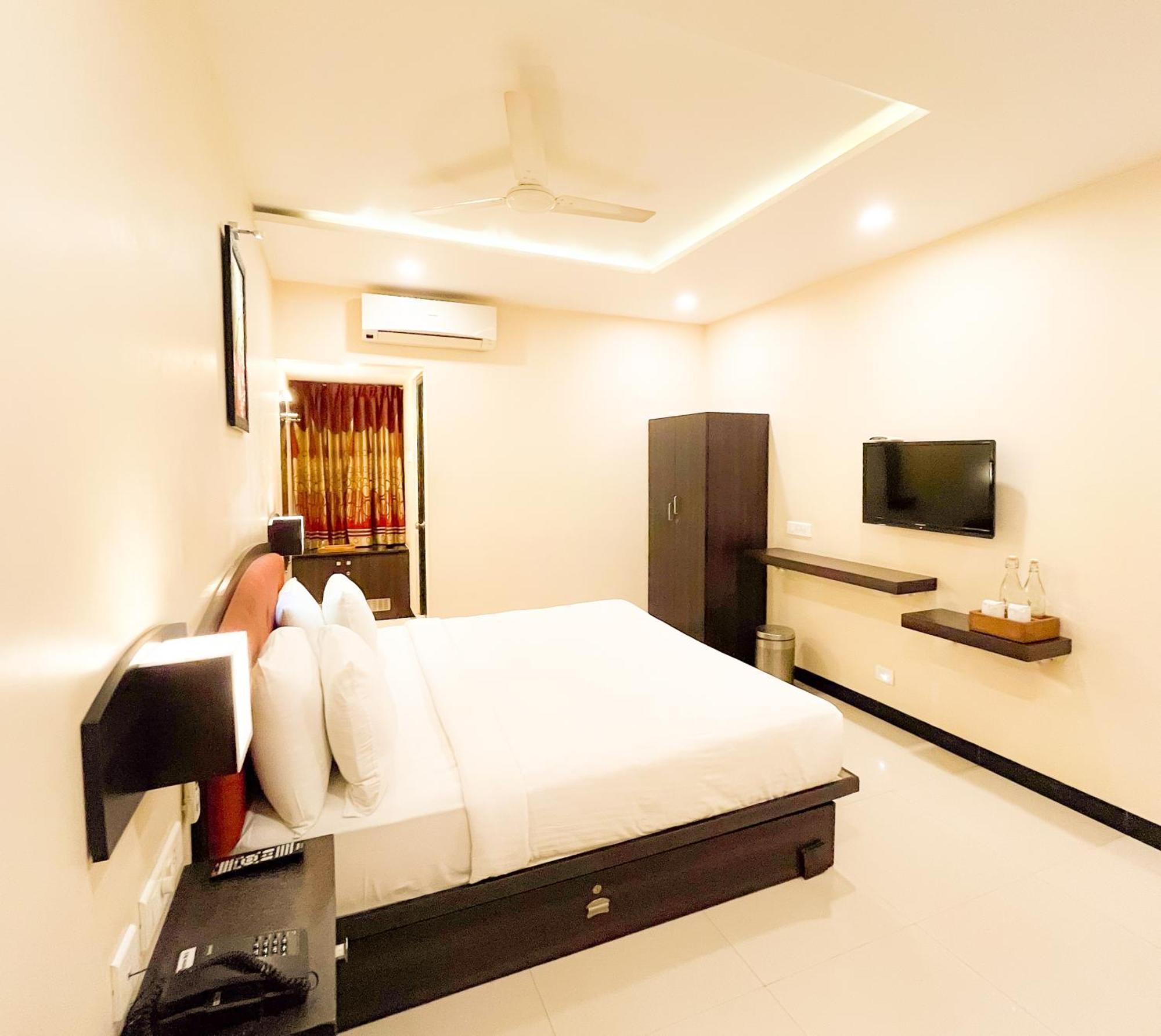 Shree Residency Hotel Erode Exterior photo