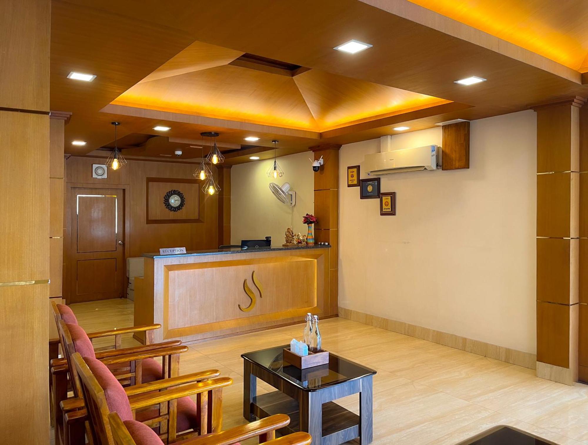 Shree Residency Hotel Erode Exterior photo