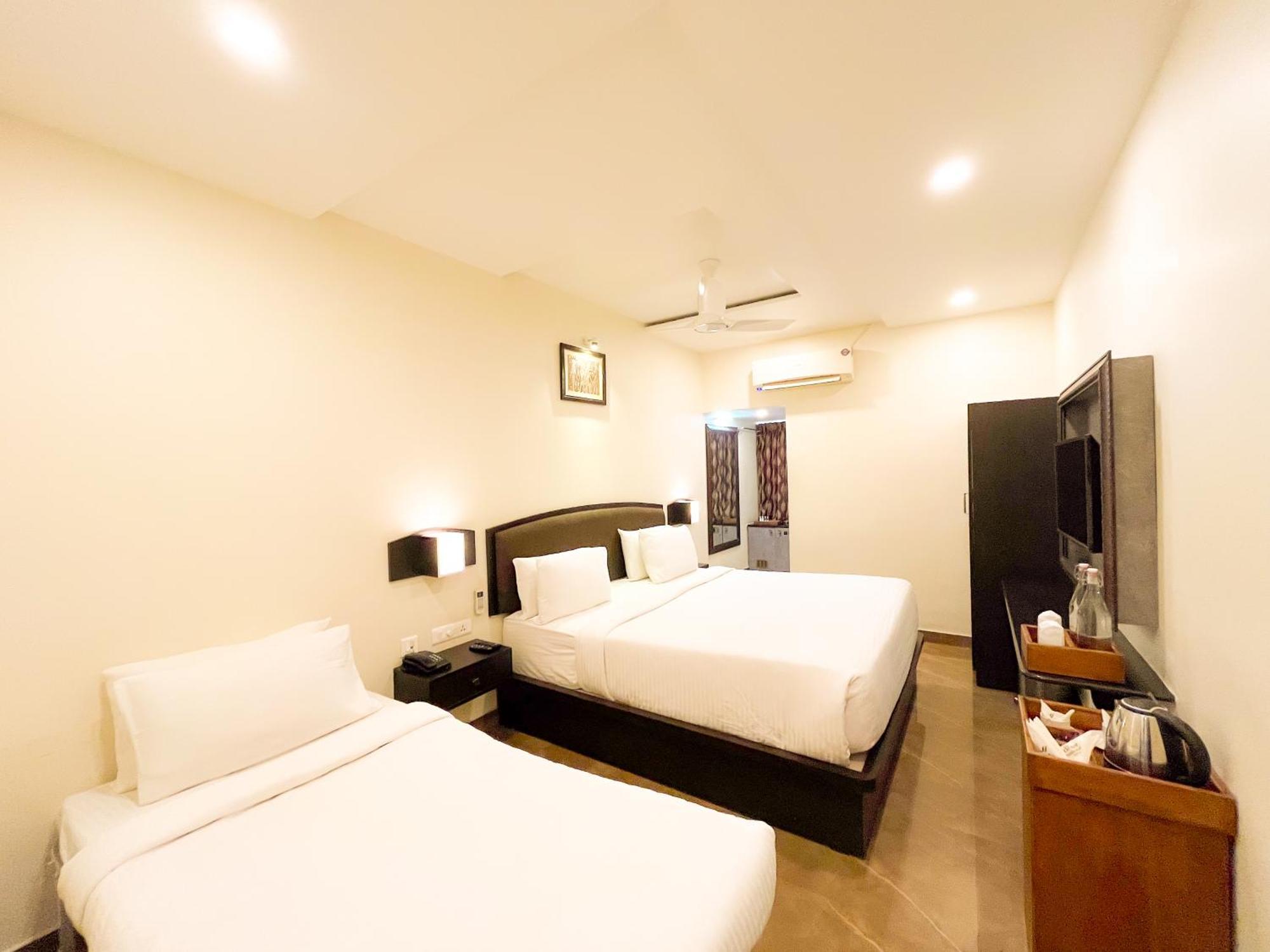 Shree Residency Hotel Erode Exterior photo
