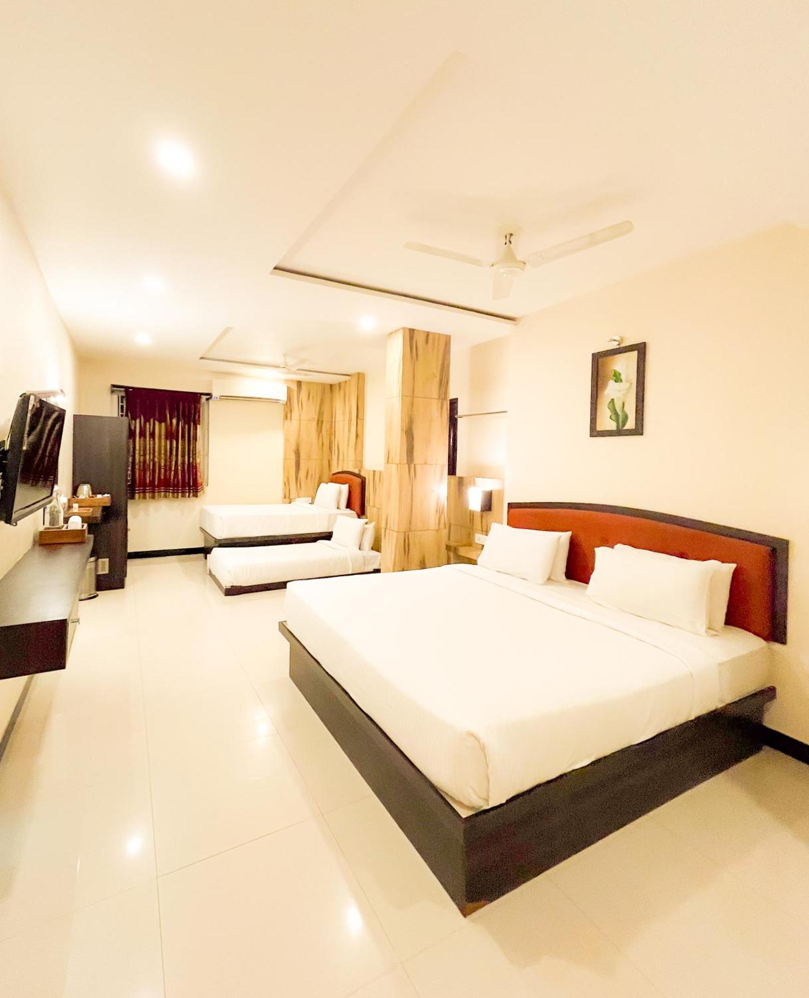 Shree Residency Hotel Erode Exterior photo