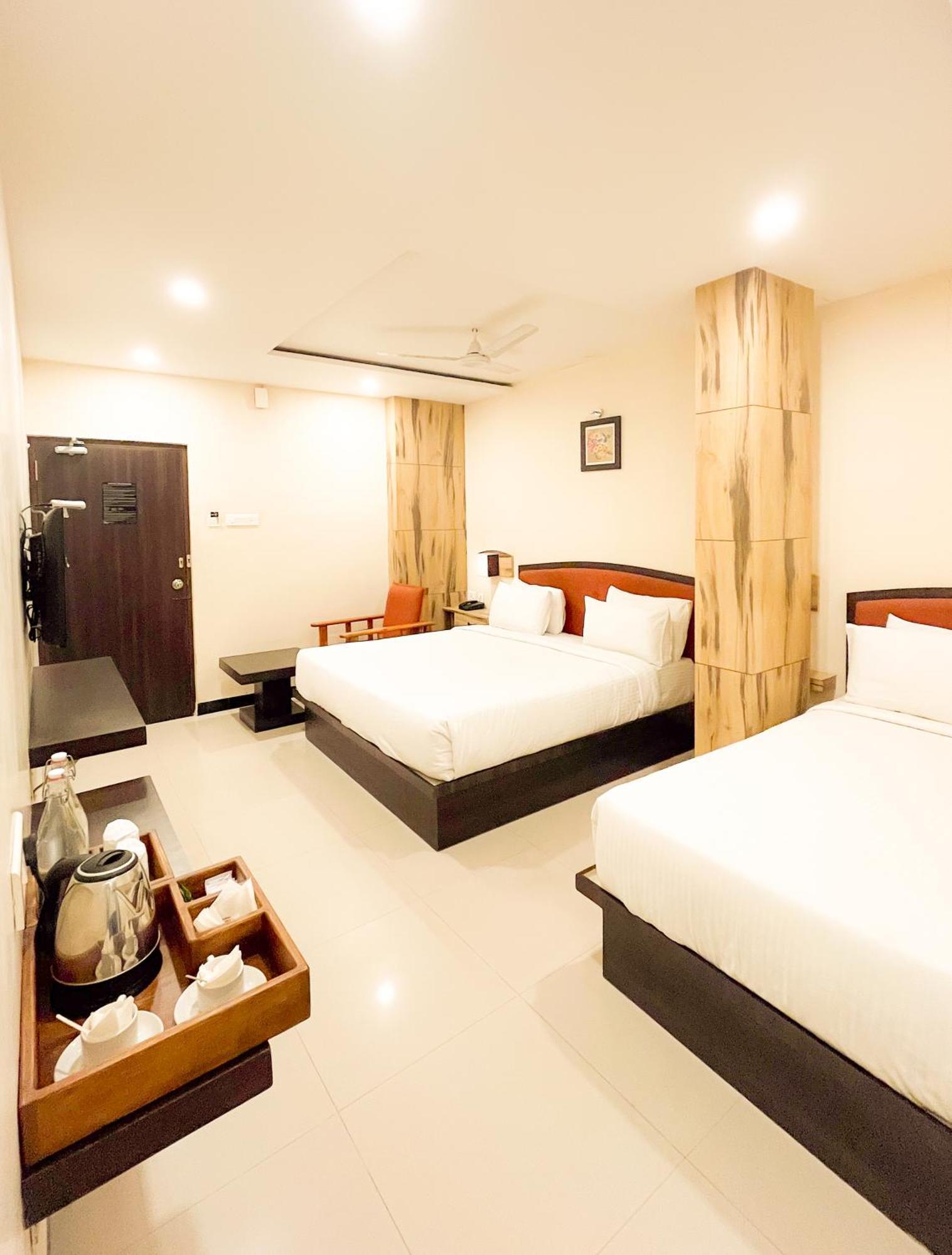 Shree Residency Hotel Erode Exterior photo
