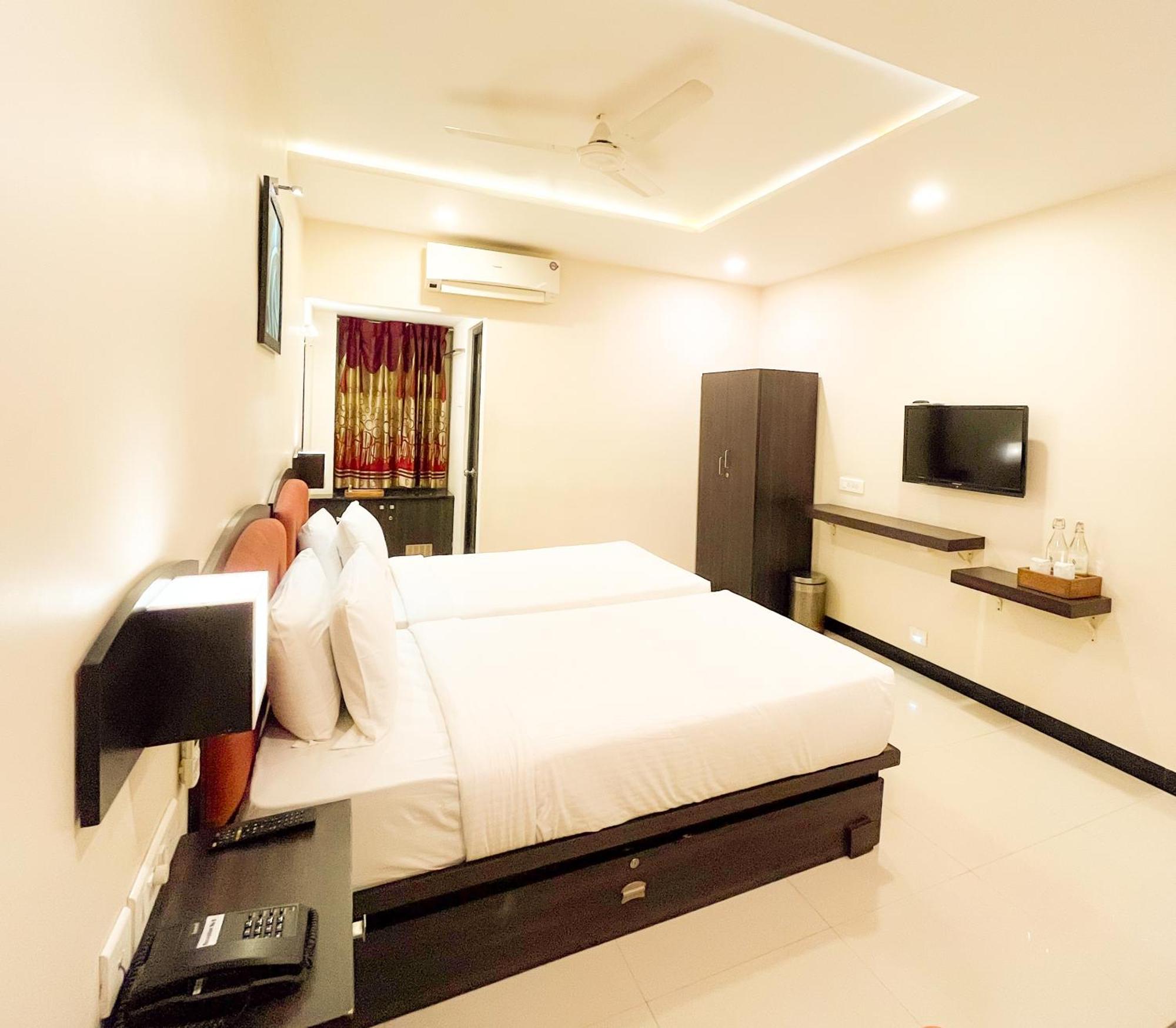 Shree Residency Hotel Erode Exterior photo