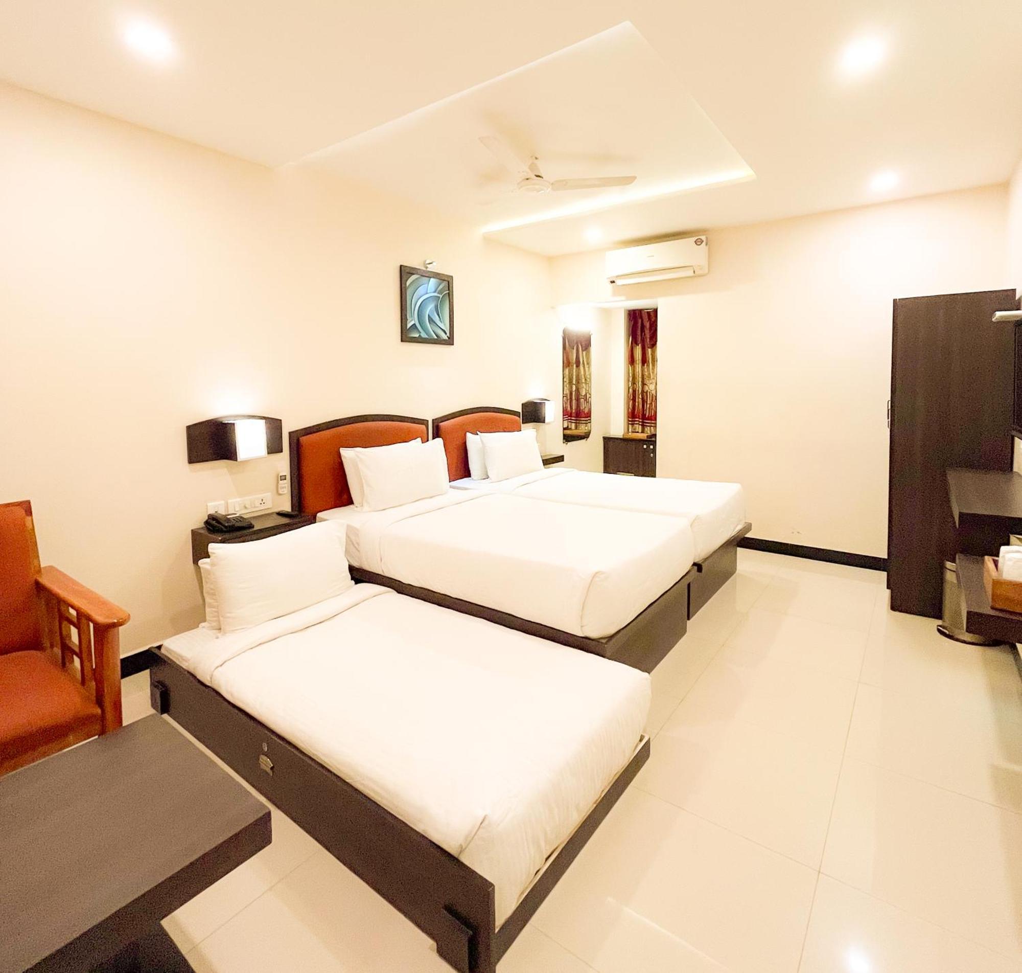Shree Residency Hotel Erode Exterior photo