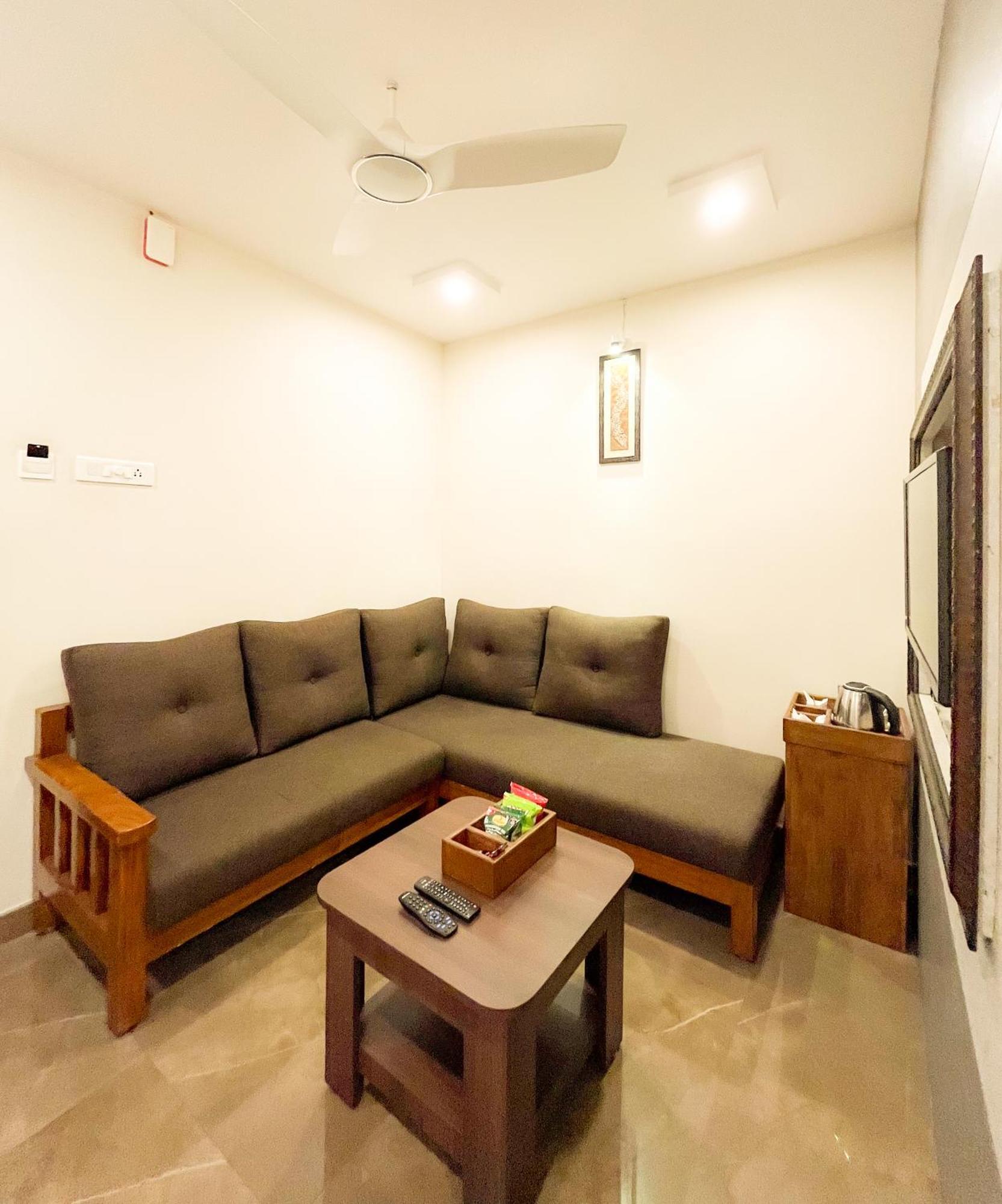 Shree Residency Hotel Erode Exterior photo